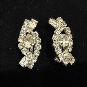 Vintage Art Deco Rhinestone Clip On Earrings Pat Pending Silver Metal Signed